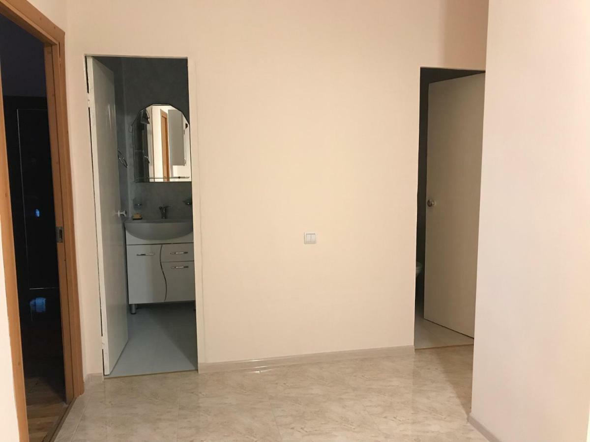 33 Martiros Saryan Street Apartamento Erevan Exterior foto