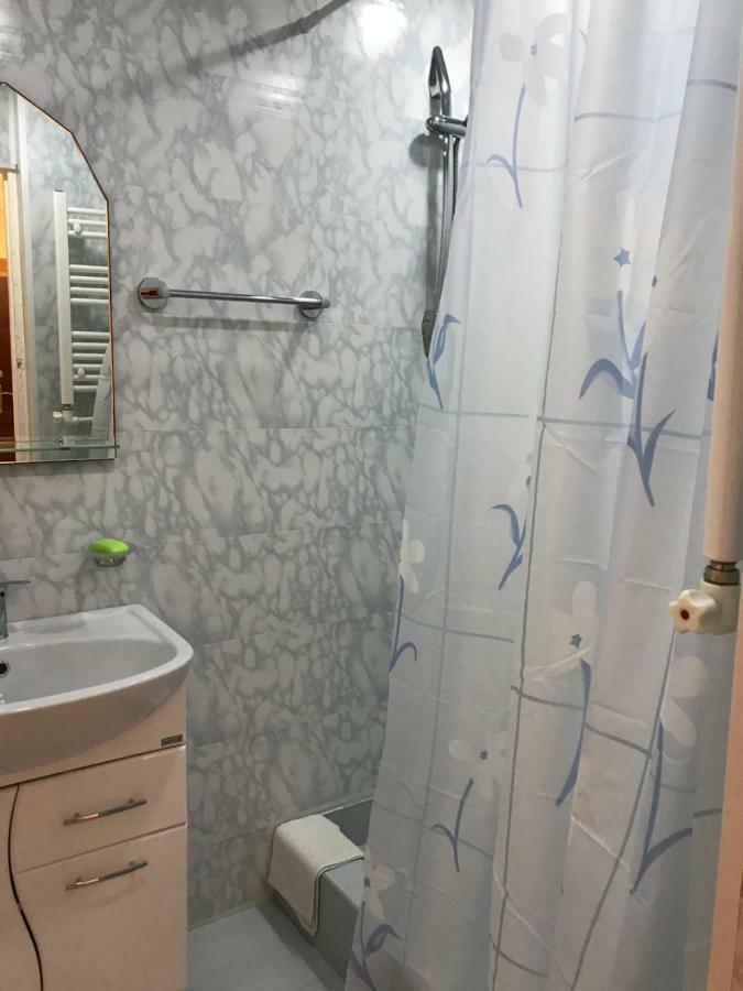33 Martiros Saryan Street Apartamento Erevan Exterior foto